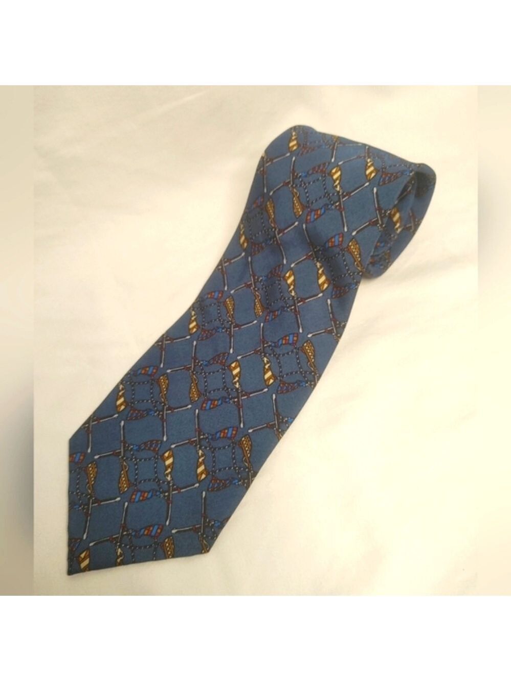 Classic Blue and Gold Vongsan Singthong 100% Silk Patterned Men's Tie